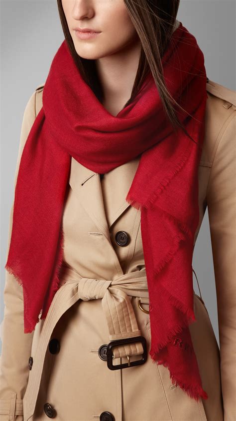 where to buy cheap burberry scarf|burberry b 135 cashmere scarf.